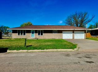 217 N Monroe St, Kensington, KS 66951