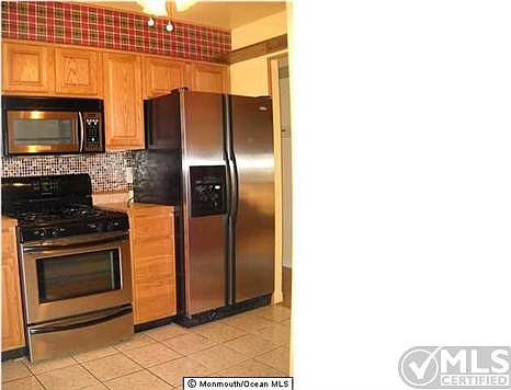 3rd image of 96 Northumberland Dr