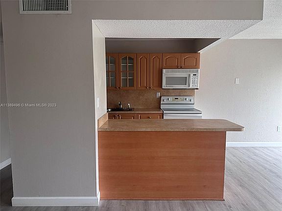 4th image of 9320 W Flagler St APT 206B