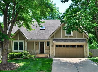 12006 S Greenwood St, Olathe, KS 66062