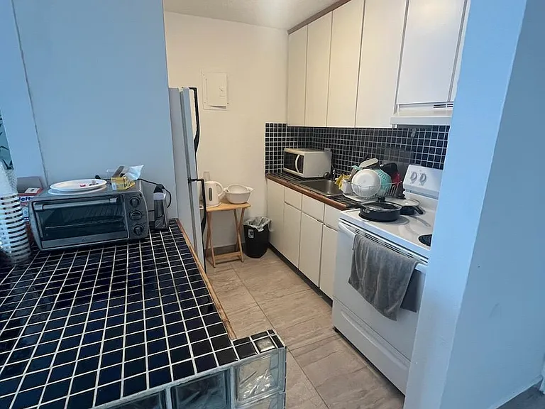 28 Washington St #2 — Photo 4