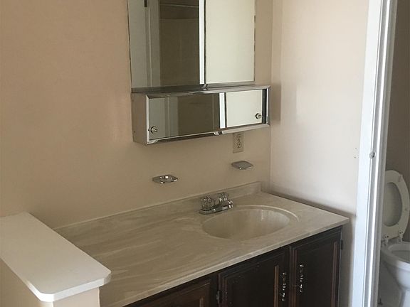 4th image of 4400 Kanawha Tpke #10946707
