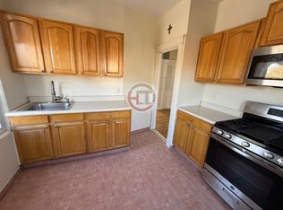 (Undisclosed Address), Bronx, NY 10465