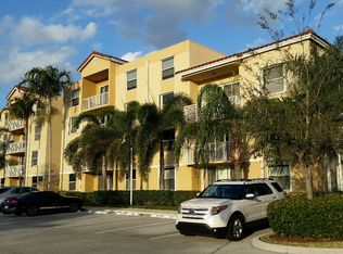 519 E Sheridan St APT 208, Dania, FL 33004