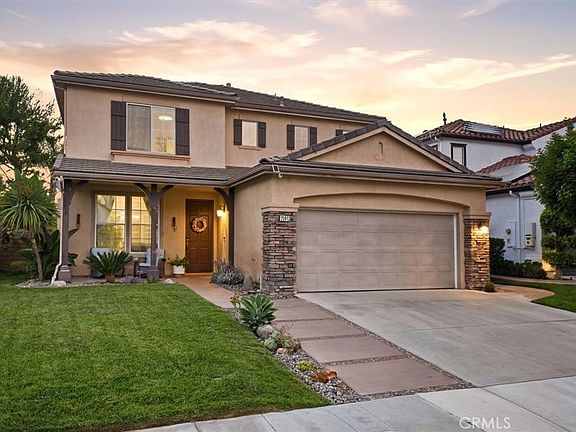 2nd image of 25443 Hopkins Pl