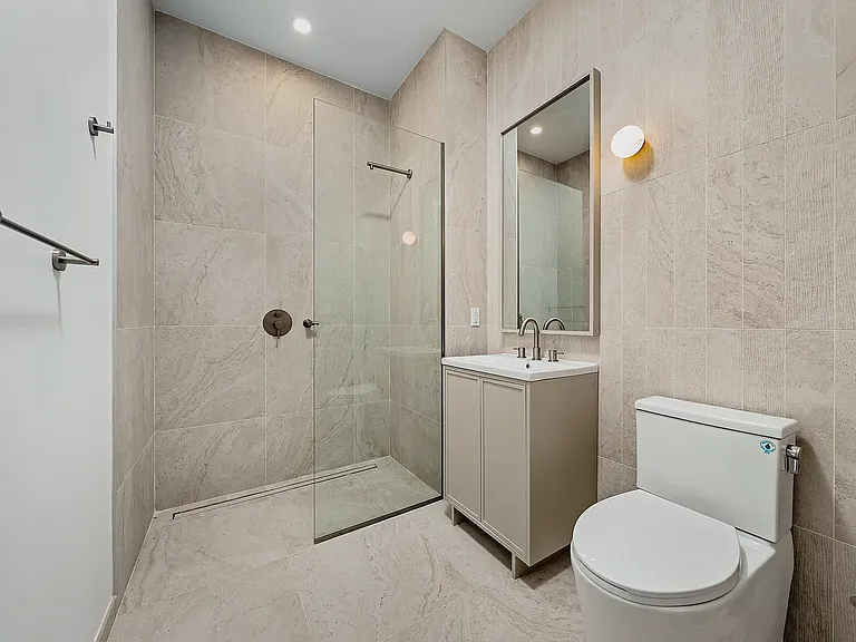 250 W 49th St #12701 — Photo 18
