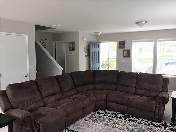 4th image of 10207 198th Ave E