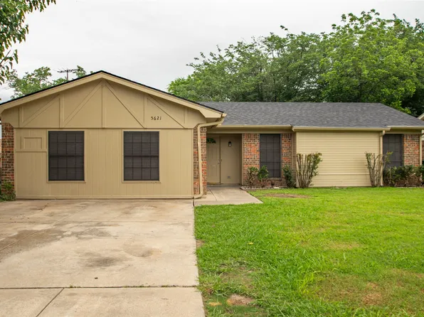 5621 Brent Dr, Haltom City, TX 76148