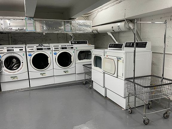 5th image of 237 E 59th St #3L