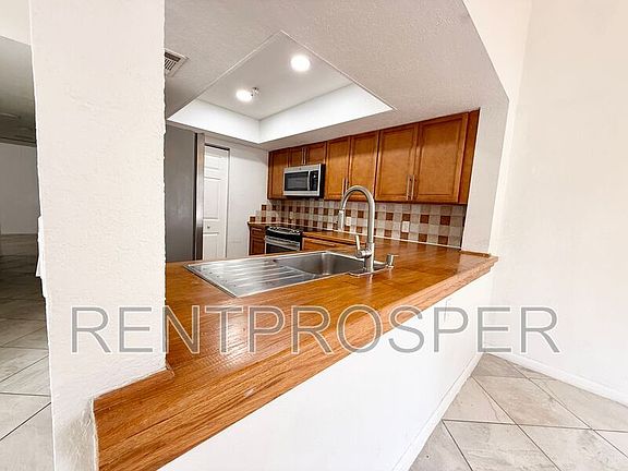 2nd image of 4559 Lakeway Dr #3806