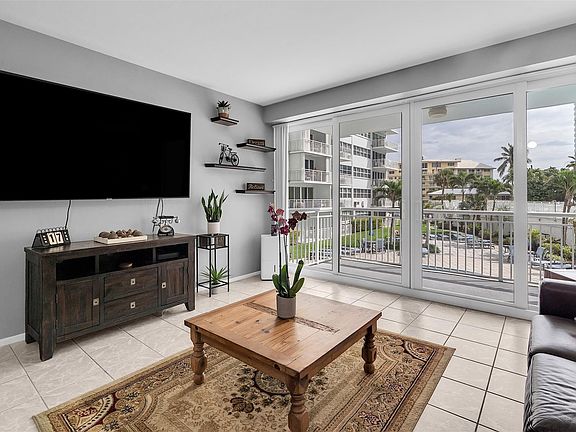 3rd image of 1920 S Ocean Drive #208
