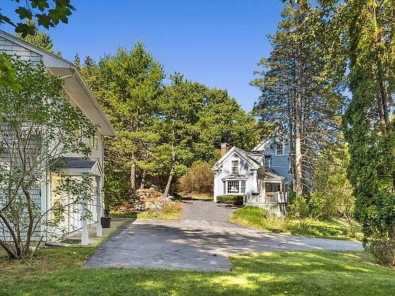 3rd image of 213 Old County Road