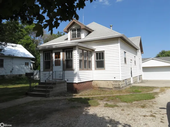 127 5th Ave NE, Clarion, IA 50525