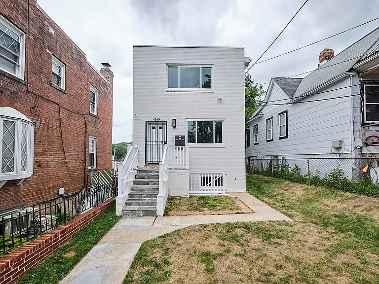 4269 Brooks St NE #1 — Photo 24
