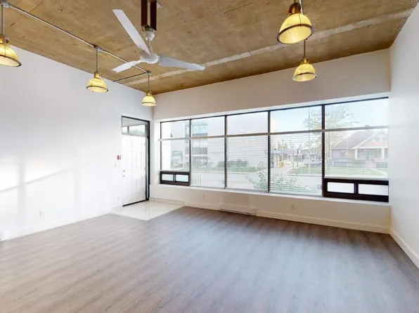 1445 Ouellette Ave, Windsor, ON N8X 1K1