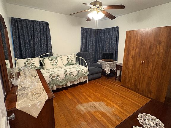 4th image of 206 Laurelwood Dr