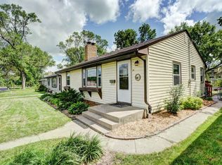 29 21st Ave N, Hopkins, MN 55343