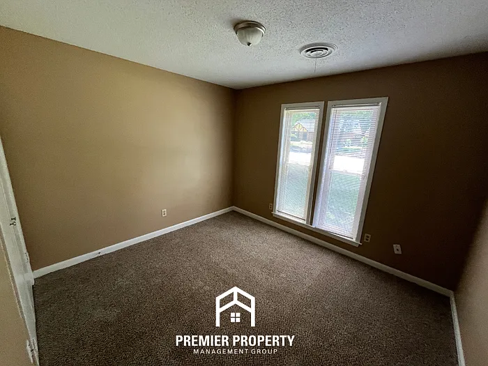 3210 Morningview Dr — Photo 12