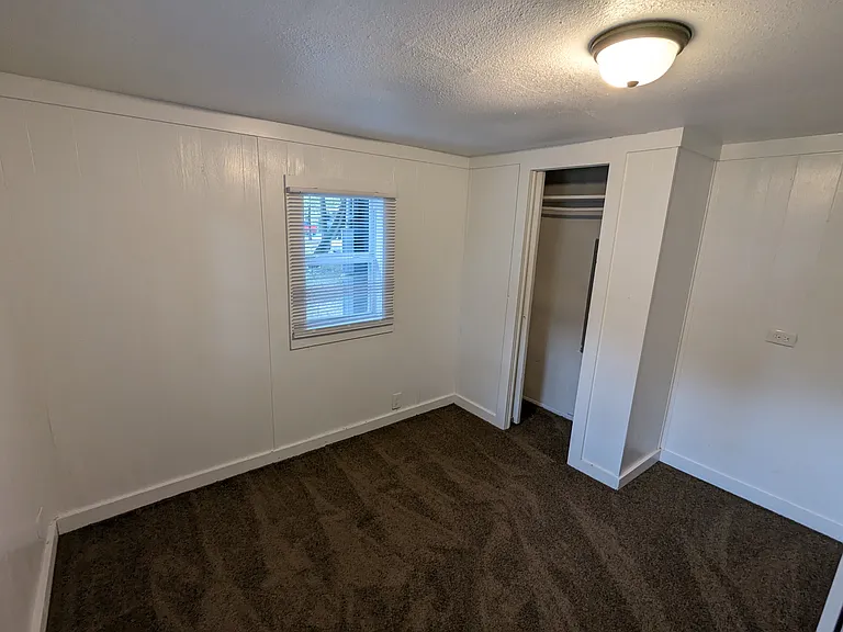 187 Thunderbird Dr — Photo 6