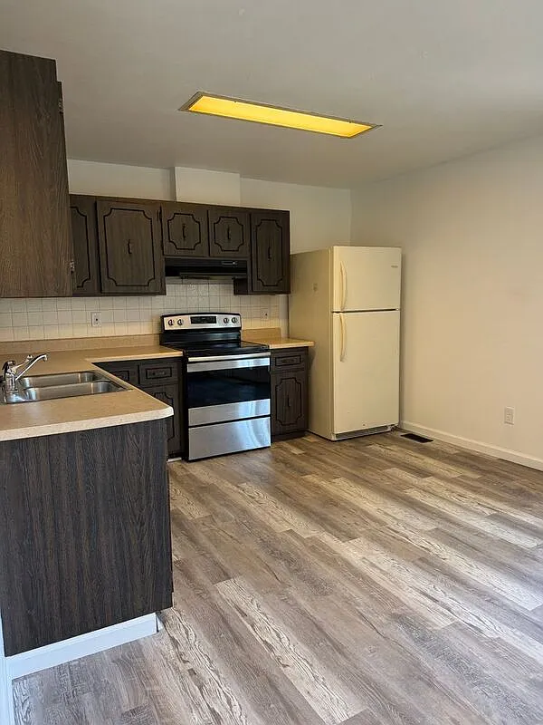 2 bed, 3.0 bath — Photo 3