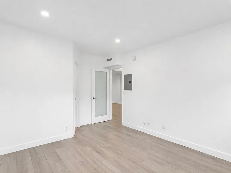 1837 N La Brea Ave #3 — Photo 6