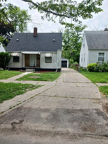 13541 Burt Rd Photo 1