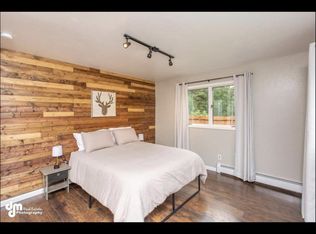 6121 De Armoun Rd, Anchorage, AK 99516