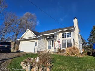 8017 Greenes Dr, Jackson, MI