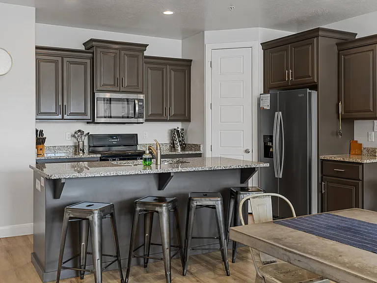N Canyon Greens Dr — Photo 5