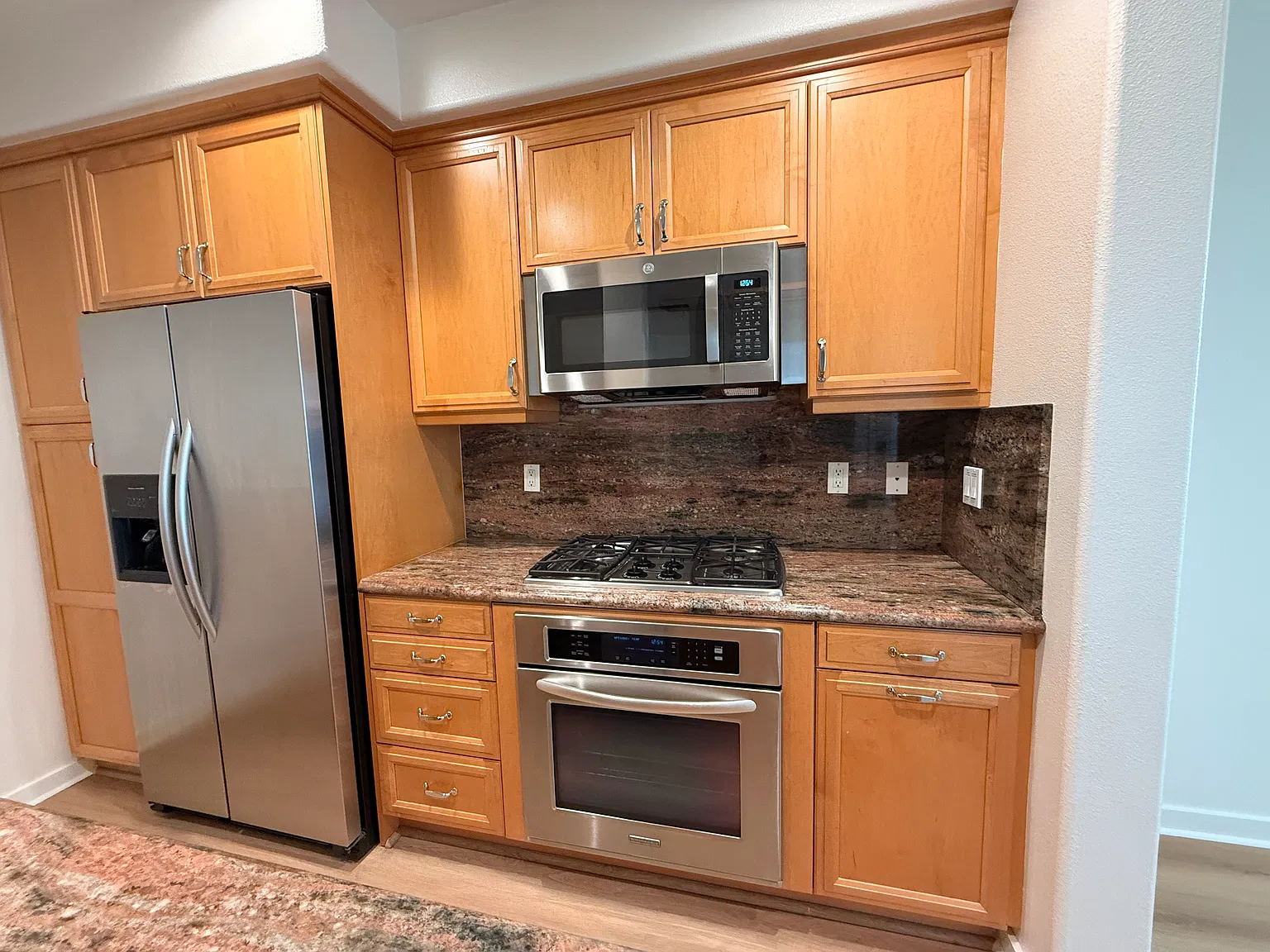 2 bed, 1030 sqft, $3,960 — Photo 4