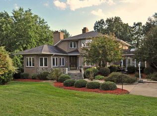 869 E King St, King, NC 27021