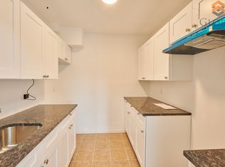 385 E 198th St #3A, Bronx, NY 10458