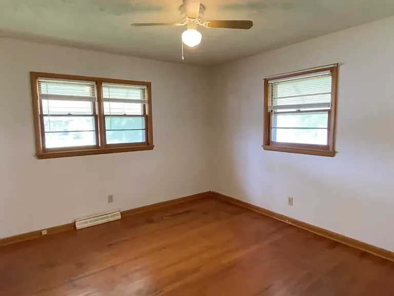2965 E Cherry St — Photo 22