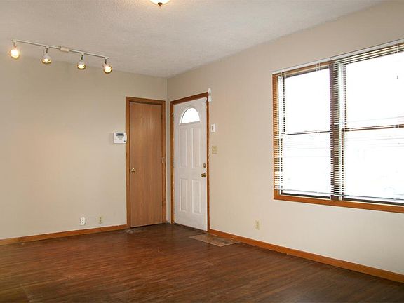 2nd image of 4014 Fremont Ave N