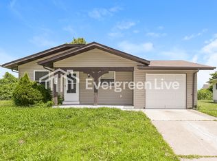 3254 Chicory Creek Ln, Florissant, MO 63031