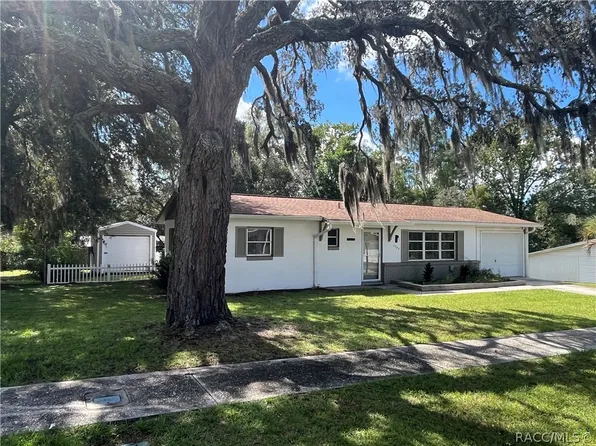 2280 W Austin Dr, Citrus Springs, FL 34434