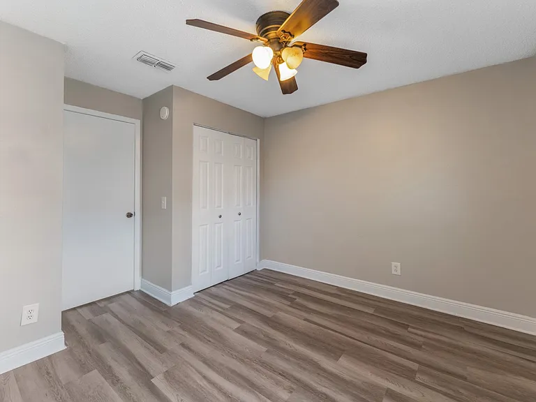 5201 Bellefield Dr — Photo 26