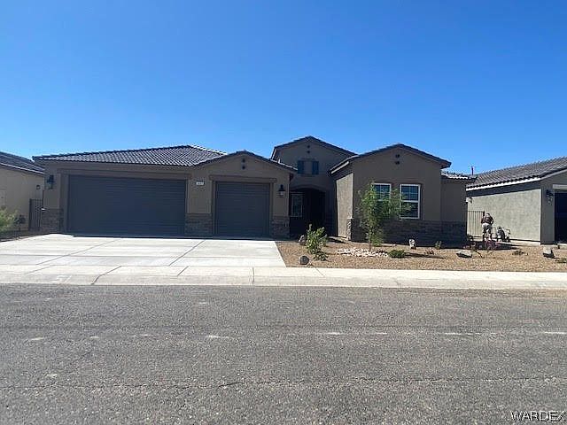 1st image of 1655 Dianne (51) Drive