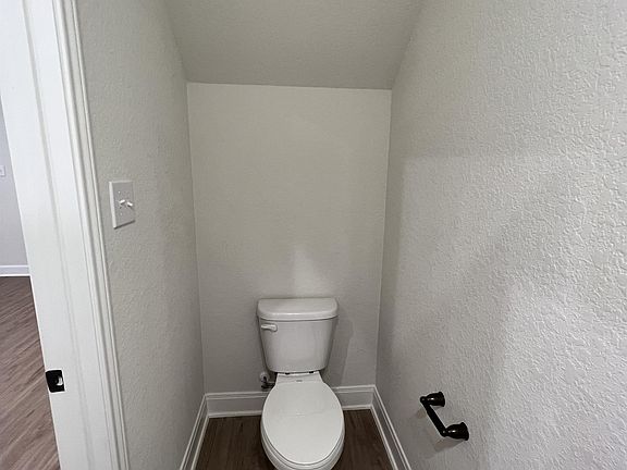 5th image of 7610 Gramercy Crst #101