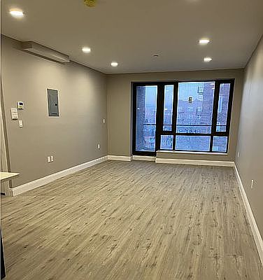 5th image of 64-16 Wetherole St #6A