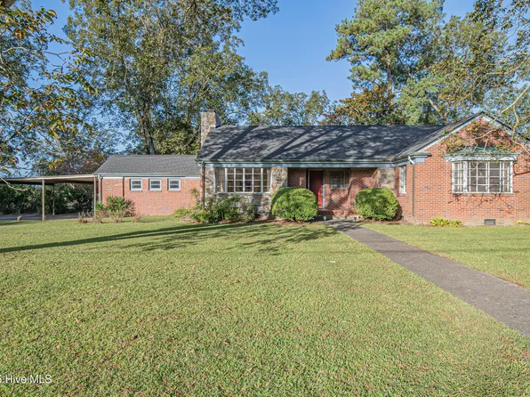 201 S Roberson Street, Robersonville, NC 27871