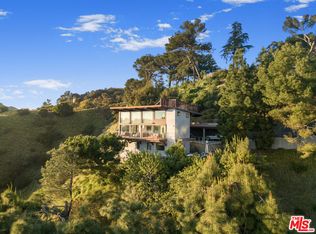 1735 Summitridge Dr, Beverly Hills, CA 90210