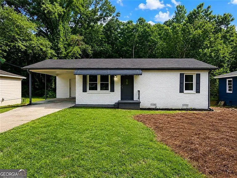 2862 Argyle Dr NW — Photo 1