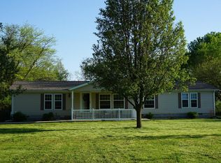 3376 Boone Street Rd, Salem, IL 62881