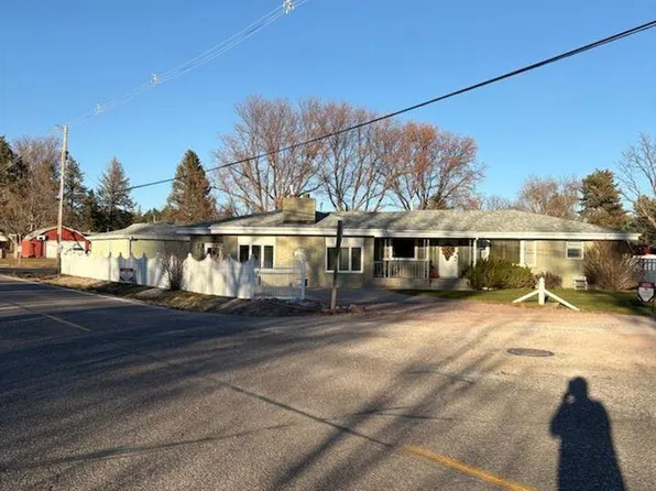 2517 Country Ln, Scottsbluff, NE 69361