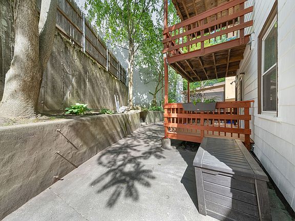 3rd image of 9 Parkwood Ter #2