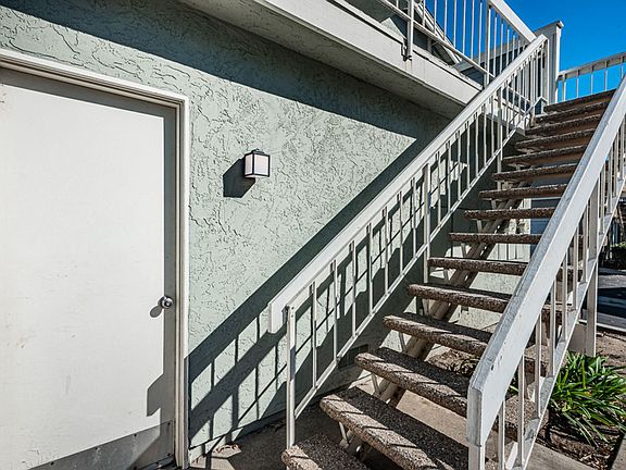 2nd image of 806 Shelter Cove Way