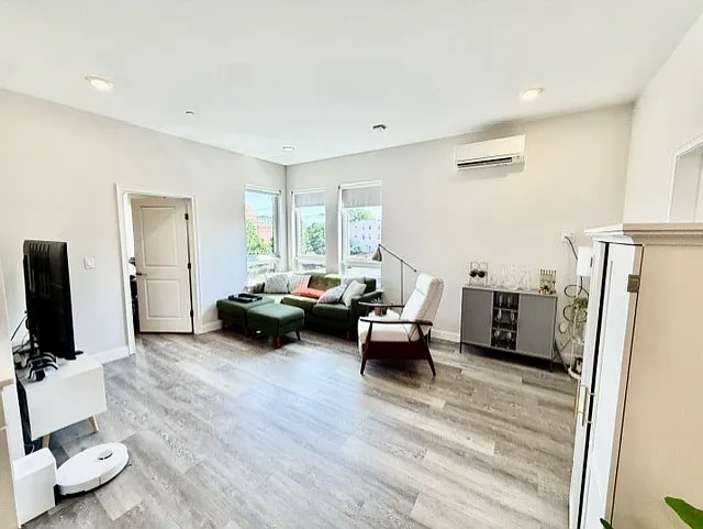 5 Fremont St #308 — Photo 16