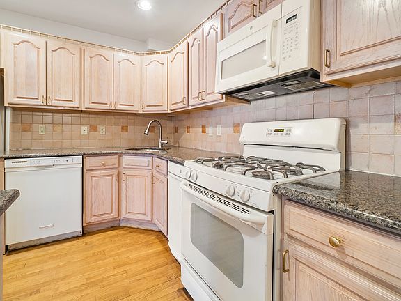 3rd image of 7417 10th Ave #1B