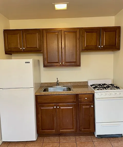 4176-5 Paxton Woods Ln #5 — Photo 1